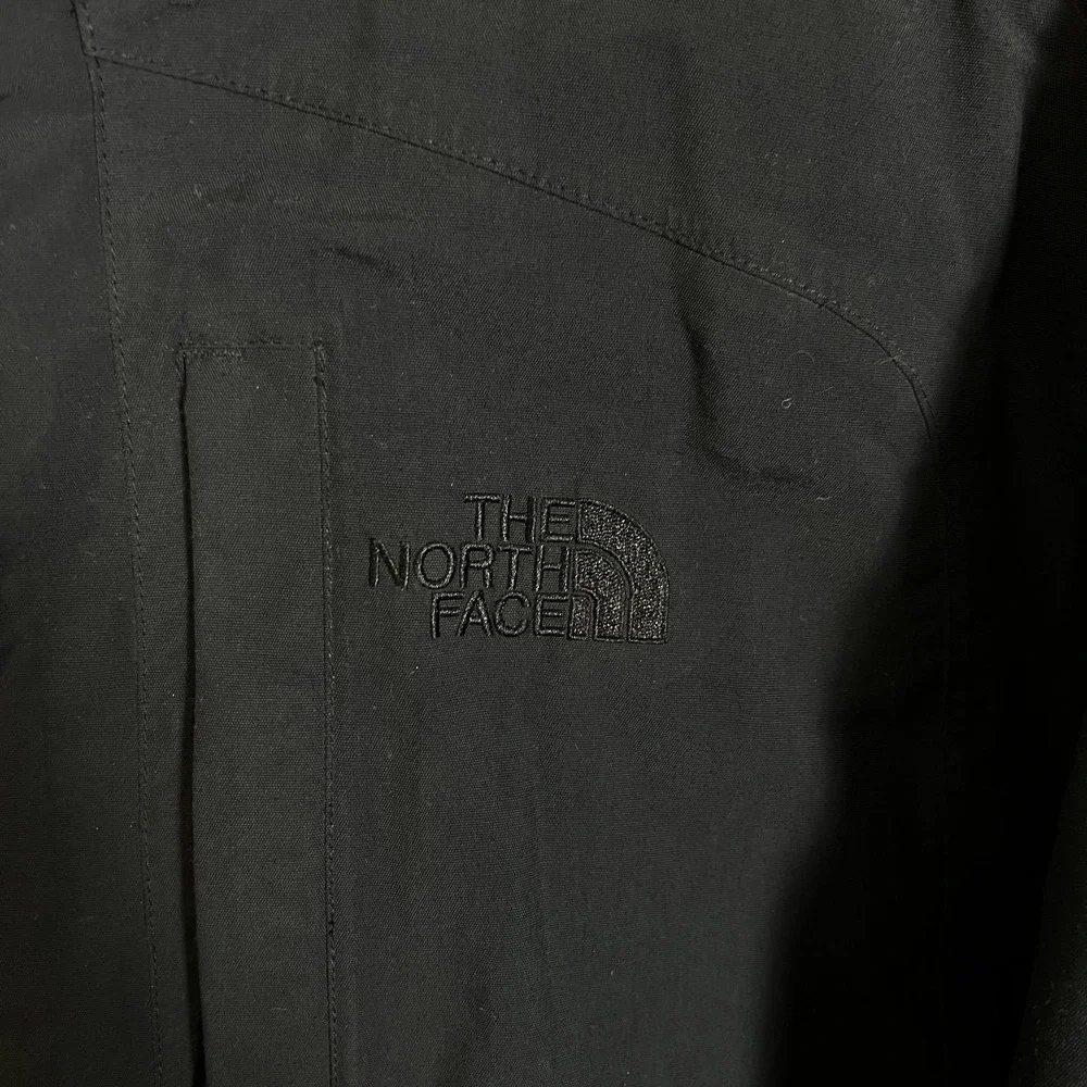 The North‎ Face Jacket Mens Large Black Hooded Insulated HyVent Ski Winter Coat
